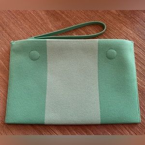 Rothy’s Essential Pouch - EUC - Jade Green